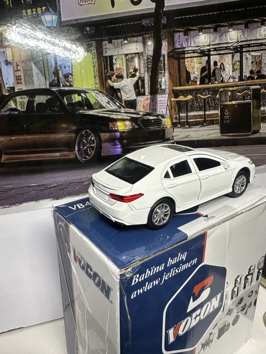 Машинка модель Тойота Камри 70