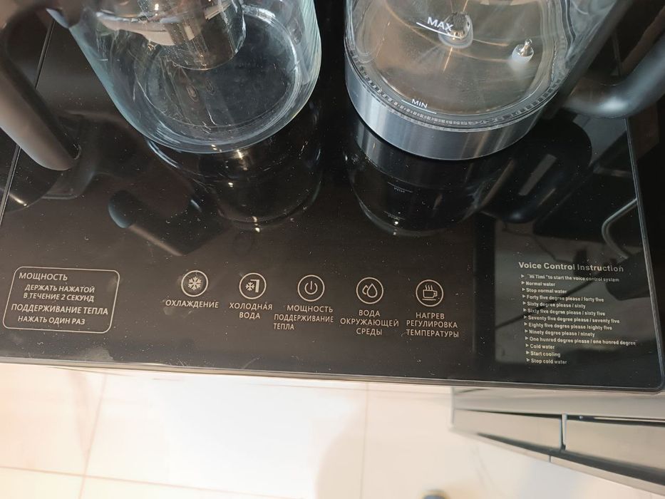 Кулер с голосовым упровлением Kuler suv uchun ovoz bilan boshqariladi