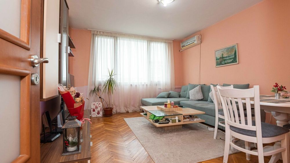Продава се Тристаен апартамент в Бургас, Братя Миладинови - 86 кв.м за 2675 €/кв.м - Снимка #10