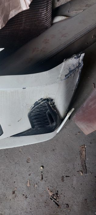 Бу бампер от Lexus is F