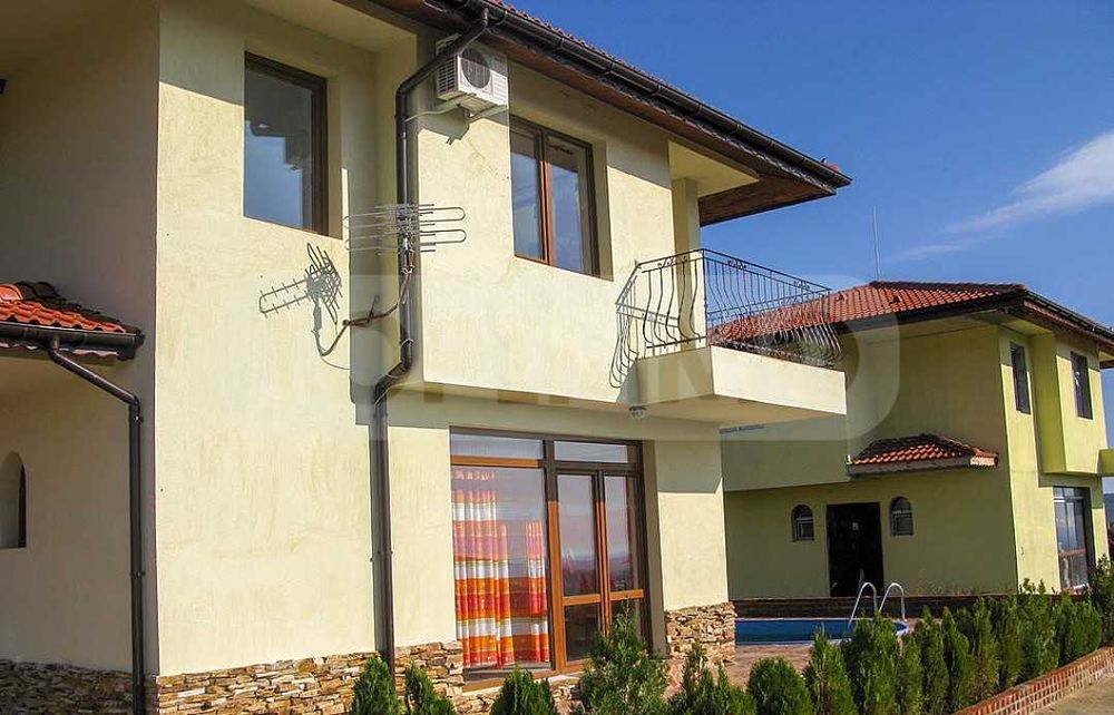 Къща с невероятна панорама близо до курорт Албена