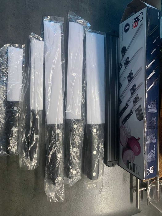 set 5 cuțite profesionale cu suport magnetic