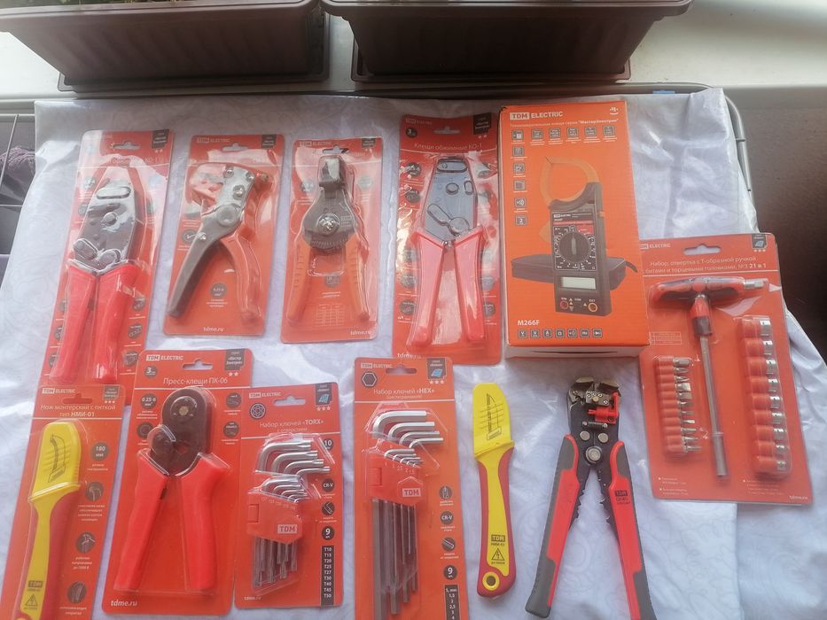 Продам инструмент для электрики