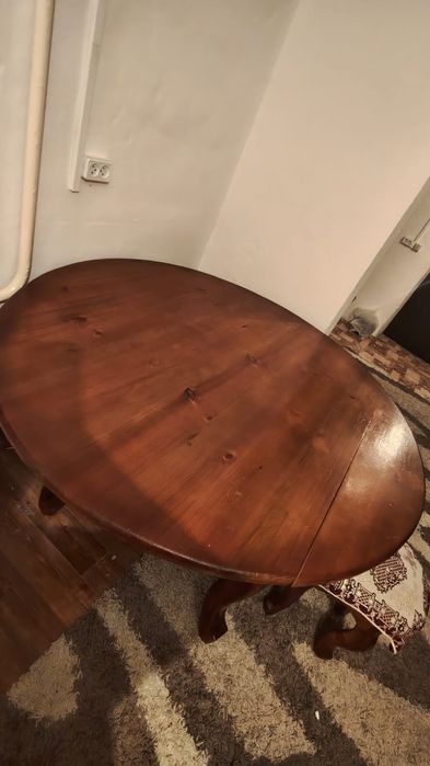 Стул стол и кухный ганитур