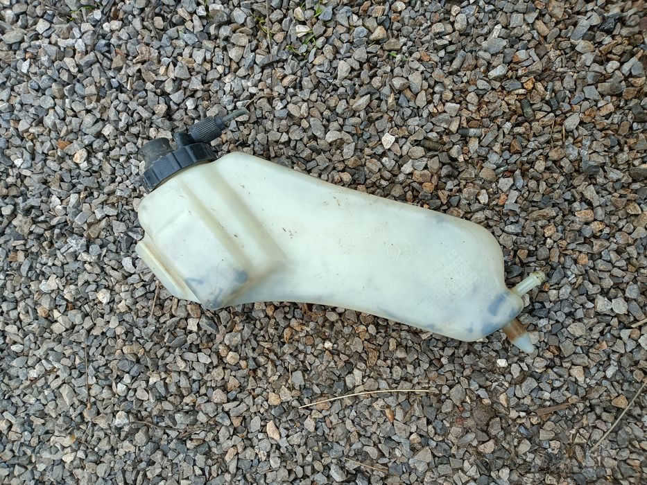 Части за Мерцедес 124