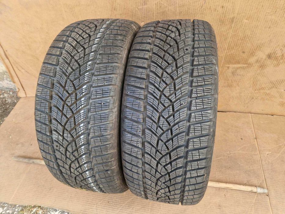 2 Goodyear R19 225/40
Зимни гуми 
DOT2919