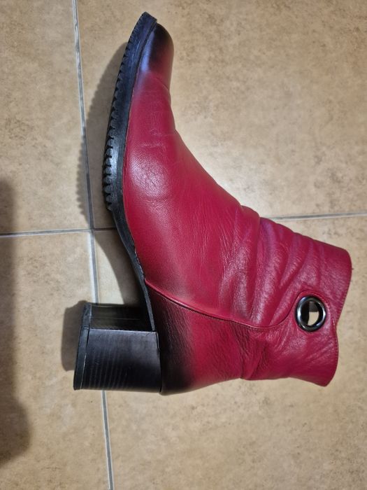 Боти, без следа от употреба. номер 388