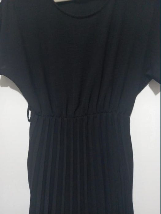 Rochie model sole marime M-L noua fara eticheta
