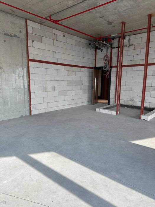 Нежилое помещение в PIRAMIT