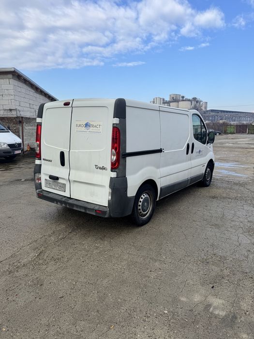 Renault trafic 2.5 motor defect