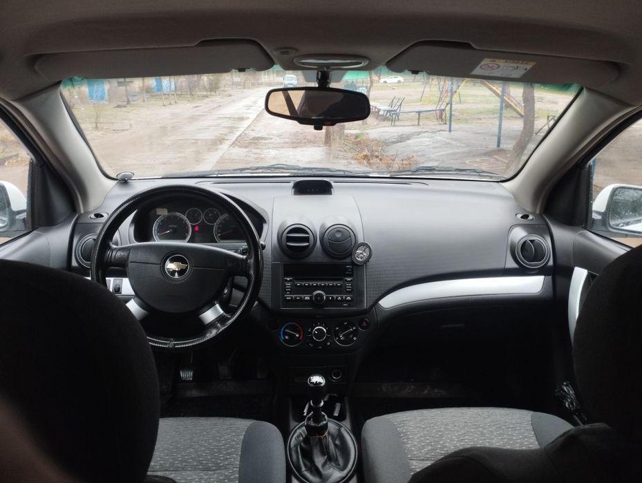 Нексия 3 сотилади