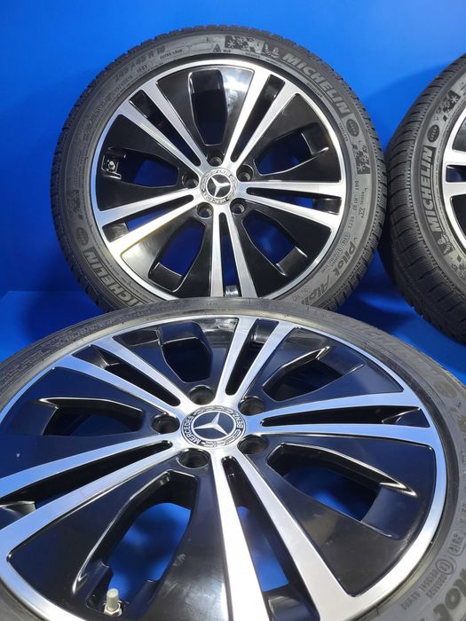 SUPER PRET -Jante OE Mercedes E Klass W213 R18 ca NOI + anvelope bonus