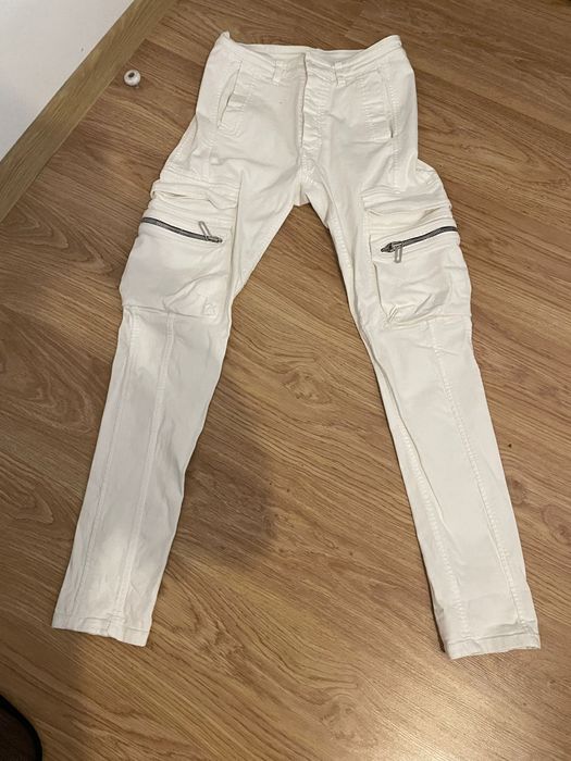 blugi made by society