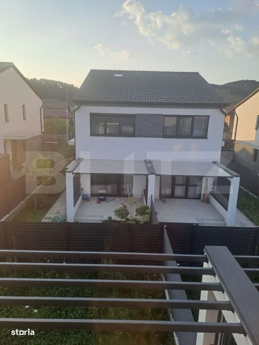 Duplex de vanzare, 93 mp, zona Sanpetru
