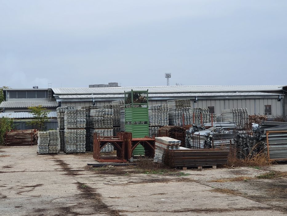 Кофражни шпилки,телескопични подпори и скеле