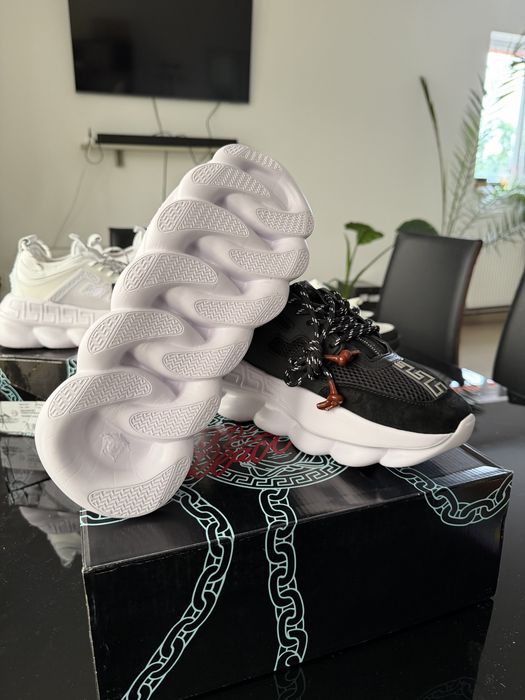 Versace Chain Reaction