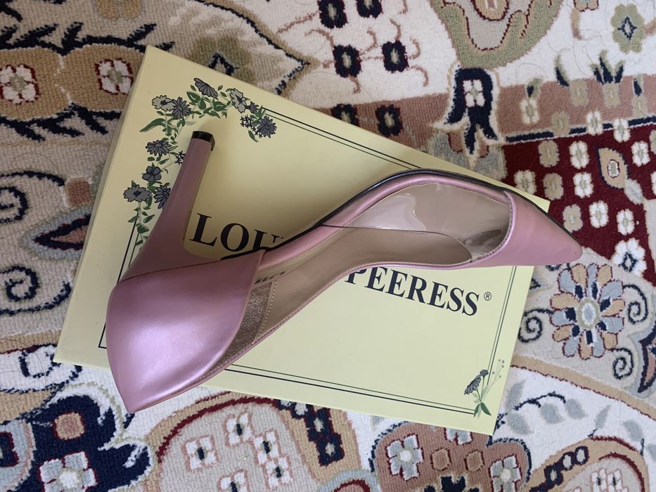 Продается туфли туфли