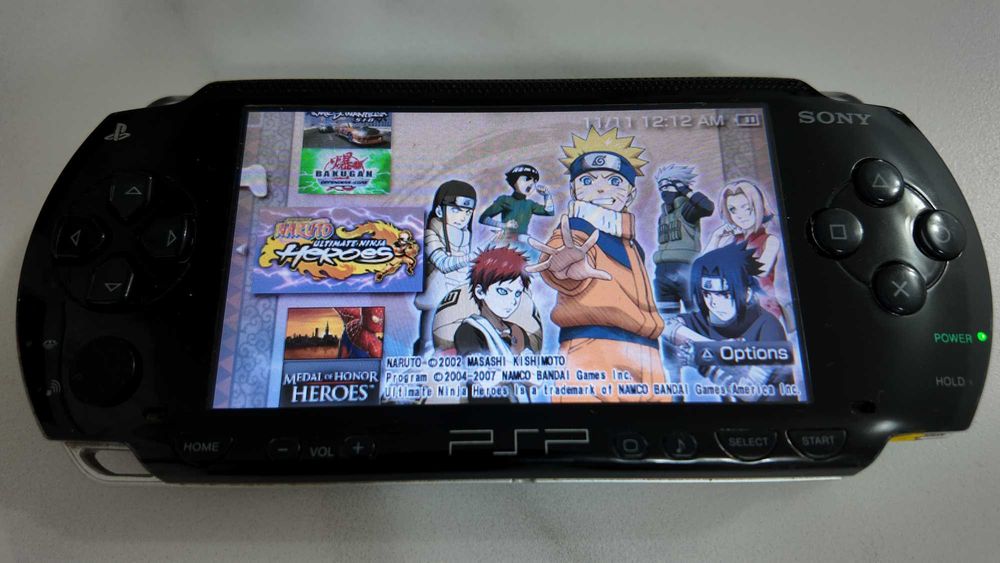 Sony PSP с игри + калъф + зарядно, готово за игра