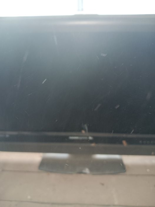 Vand televizoare Samsung hanfree tv stalinght finlux la doar 350 bucata