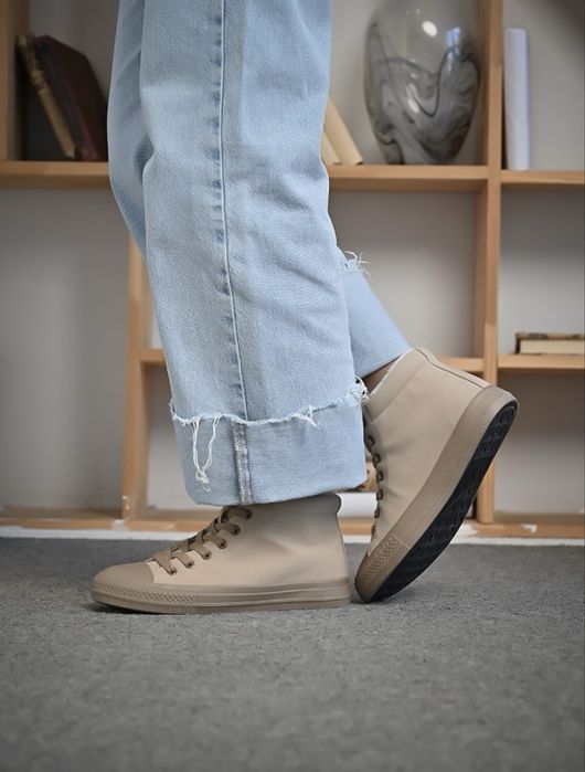 Продам кеды женские