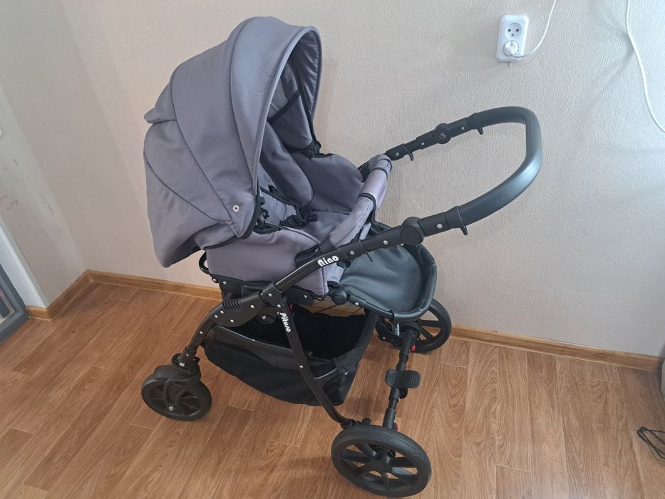 Продам детскую коляску 2 в 1