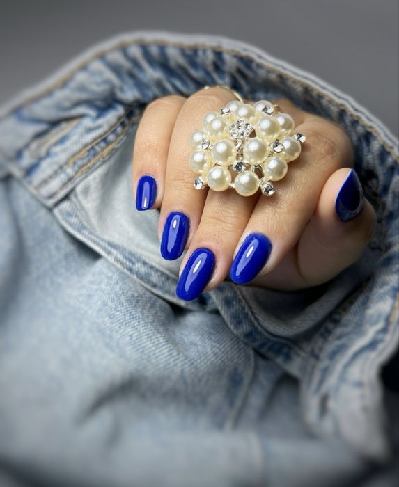 Ofer servichii de manichiura , pedichiura