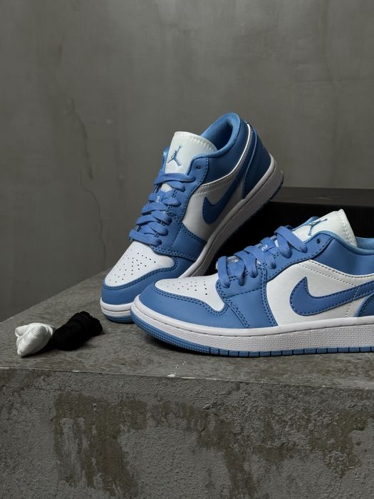 Air Jordan 1 Low “UNC” University Blue/White