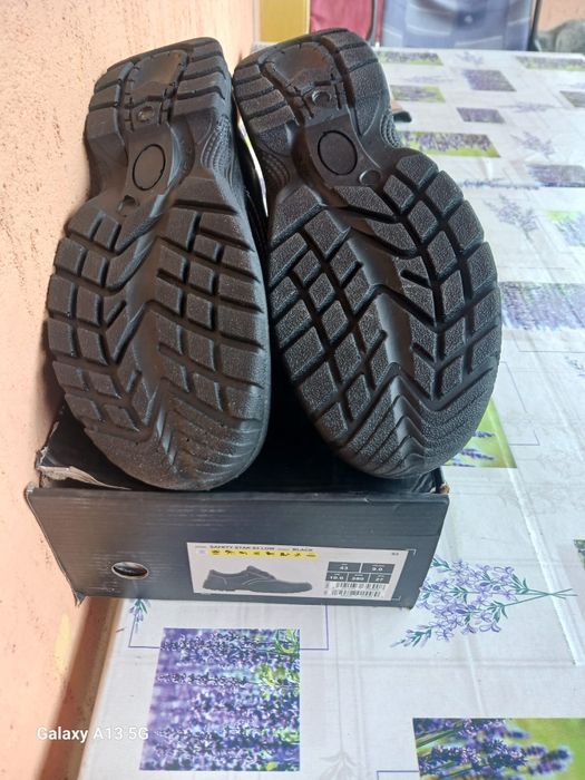 bocanci safety jogger