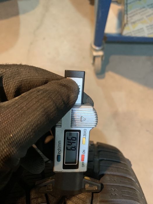 Anv M+S 205/60/16 Semperit pe jante tabla Mazda