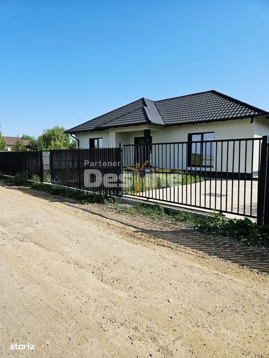 Casa moderna de vanzare | Zona VIȘAN | decomandat, 3 camere, loc de p