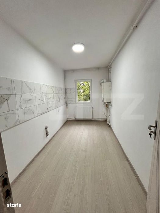 Apartament 2 camere de vanzare, decomandat, 55.70 mp, zona Nicolina — fotografia 3