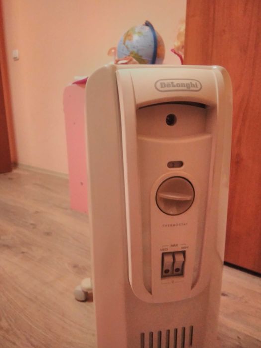 маслен радиатор Делонги 2500w