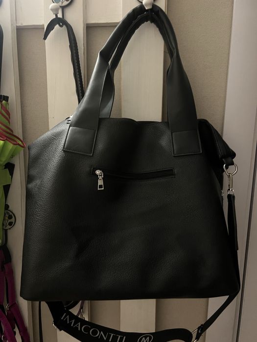 Черна голяма чанта