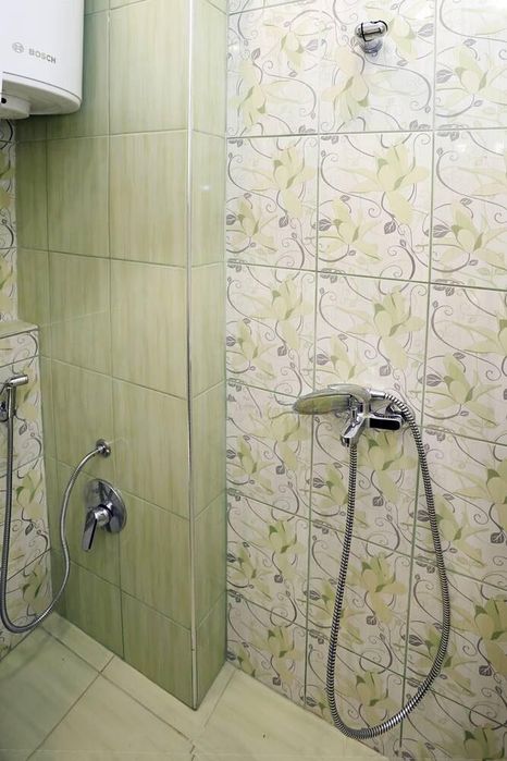 Дава се под наем Двустаен апартамент в Бургас, Възраждане - 70 кв.м за 484.5 € - Снимка #4