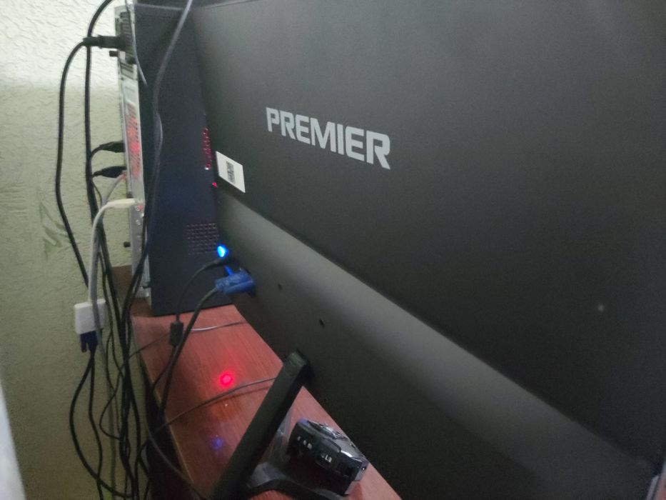 Срочно Продам монитор PREMIER