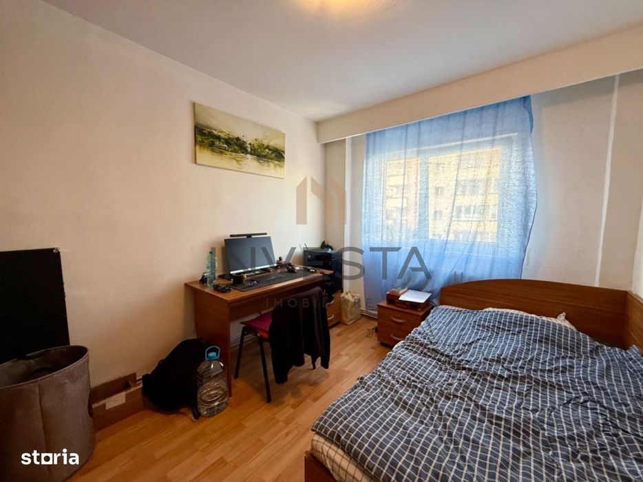 Apartament cu 4 camere decomandate, etaj intermediar, zona Marasti