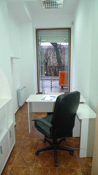 Дава се под наем Офис в София, Банишора - 15 кв.м за 250 € - Снимка #2