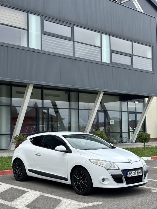 RENAULT Megane 2011 — imagine 1
