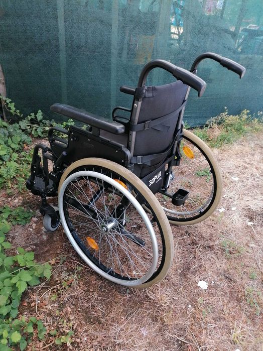 Carucior pliabil pentru persoane cu nevoi speciale ,varsnici