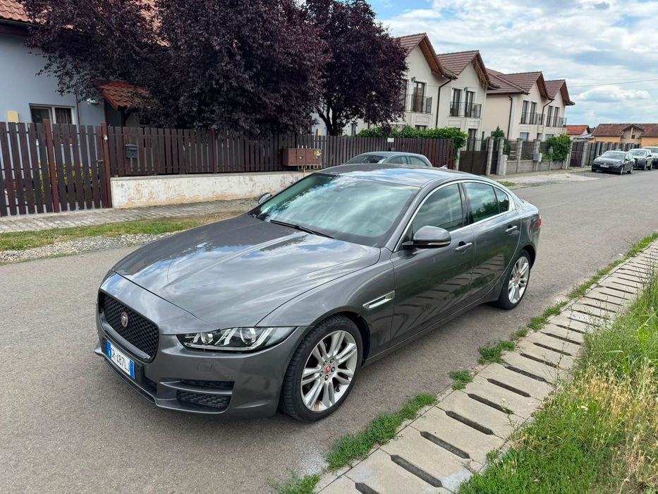 Jaguar XE Proprietar in acte. Motor cutie perfecte