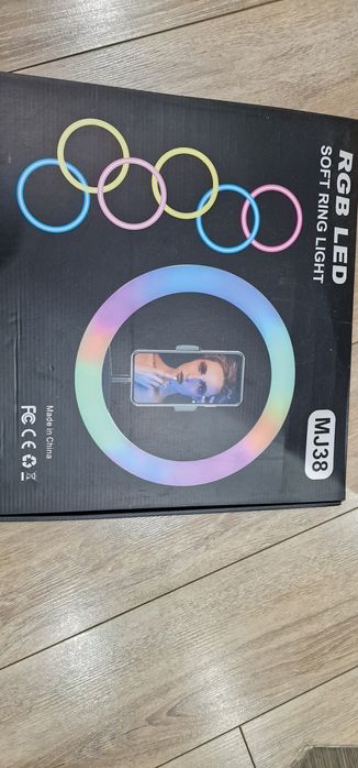 Продам кольцевую лампу