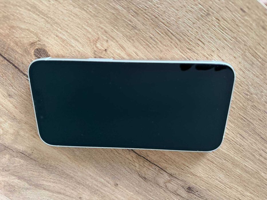 iPhone 13 , 128GB , Бял