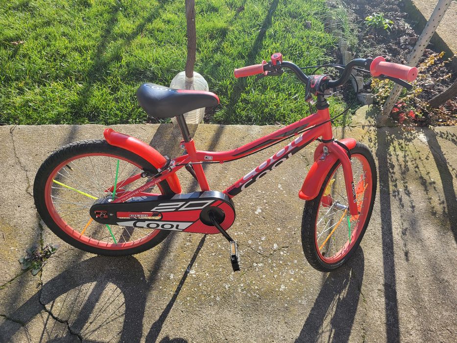 Продавам  джип,мотор,велосипеди и бебешка количка