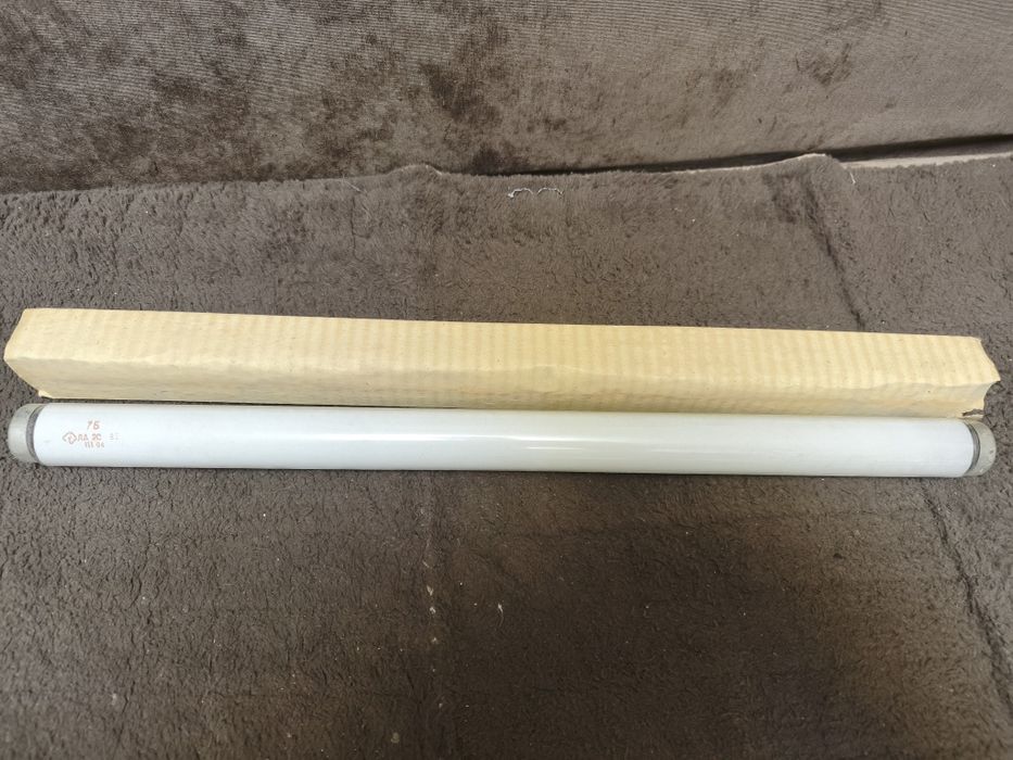Продам люминесцентные лампы 2 шт