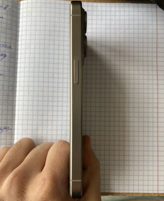 iPhone 15 pro 256gb sim+eSim