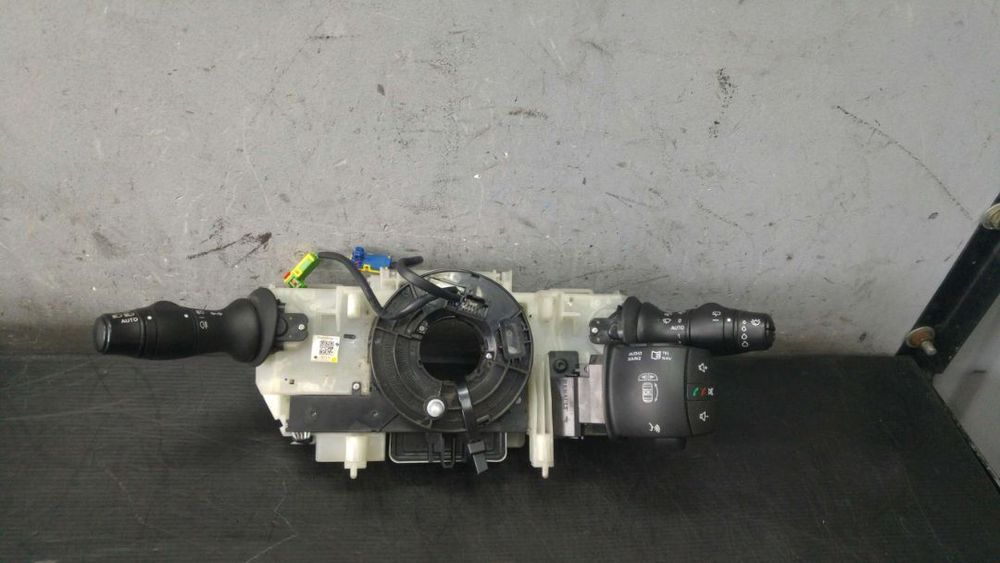Bloc manete semnalizare stergator comenzi volan cu spirala volan renault laguna 3 bt0 1  255670015re