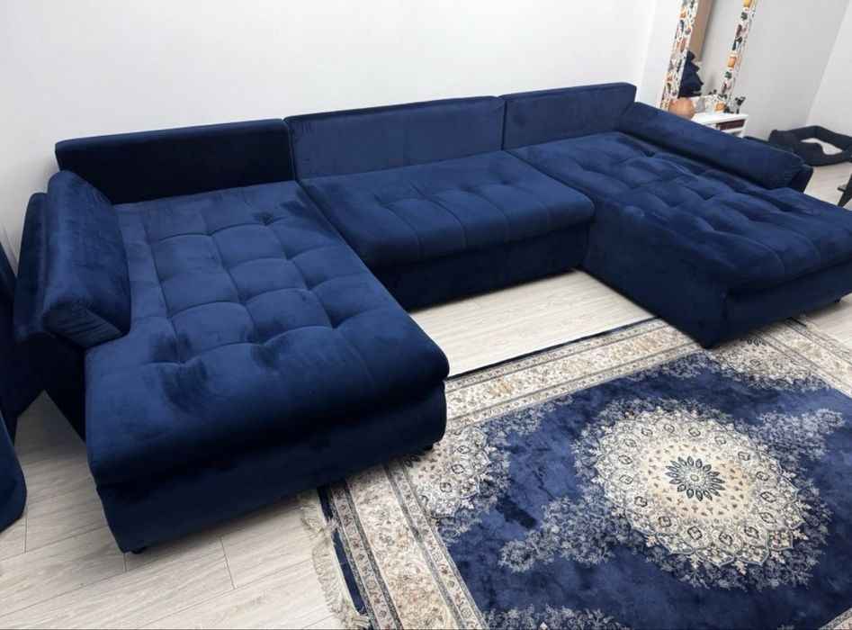 Canapea de catifea premium