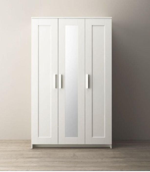 Шкаф Икея б/у. На дачу