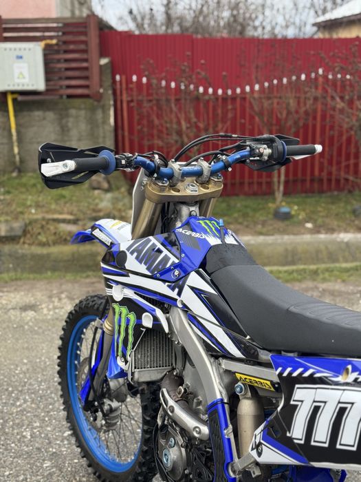 Yamaha YZ450-F .