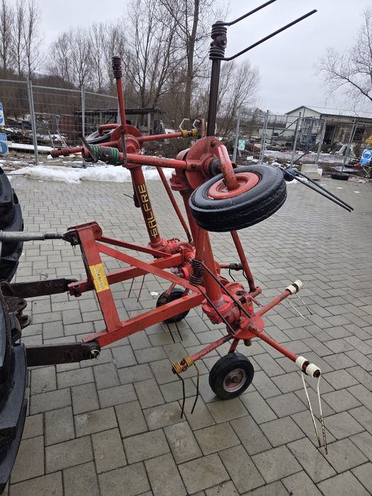 Grebla de împrăștiat fanu